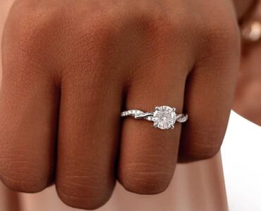 lab diamond engagement ring