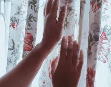 Best Way To Choose The Right Fabric For Curtains