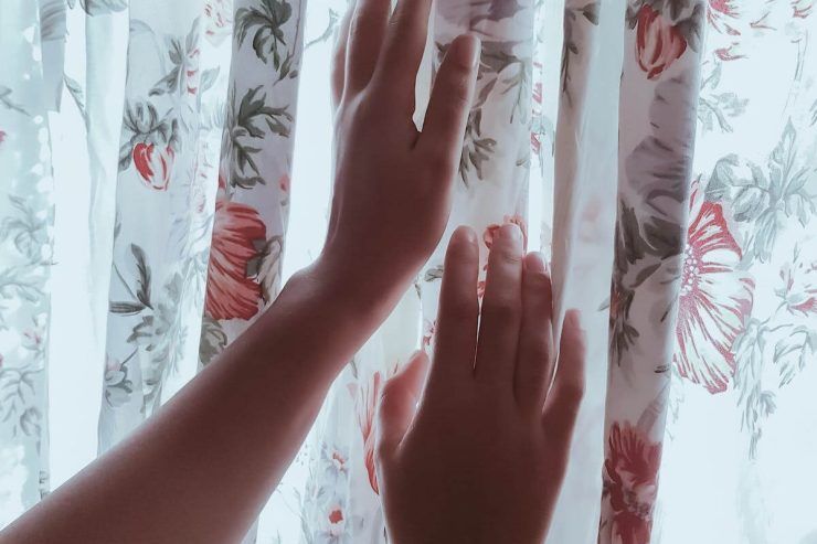 Best Way To Choose The Right Fabric For Curtains