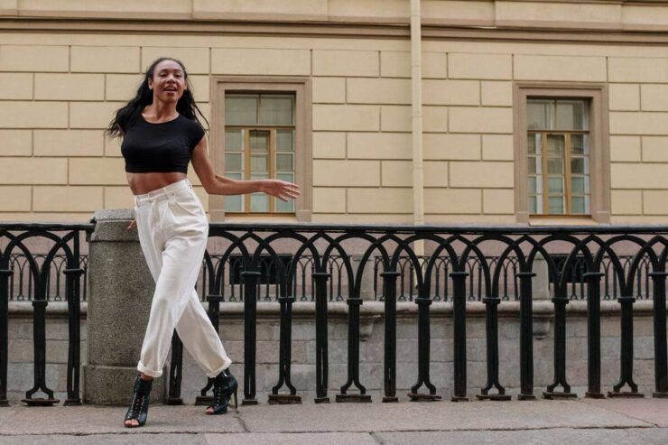 Barrel Leg Pants UK's Fashion Trend